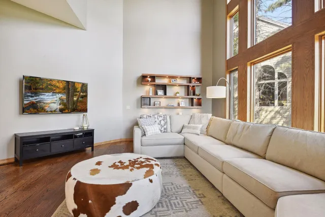 $7,200 | 10481 Bluff Road, Eden Prairie, MN 55347