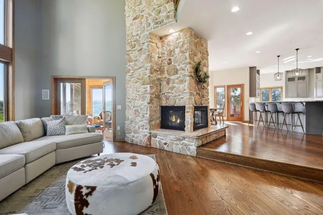 $7,200 | 10481 Bluff Road, Eden Prairie, MN 55347