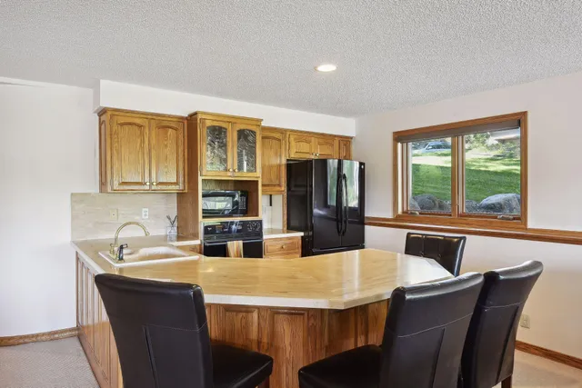 $7,200 | 10481 Bluff Road, Eden Prairie, MN 55347