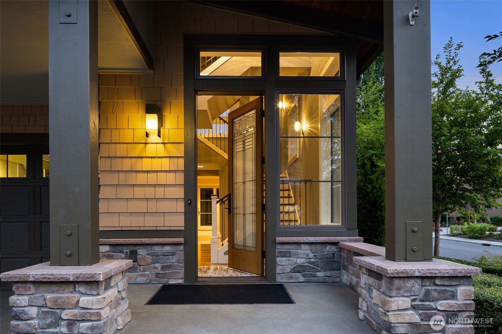 1211 North 42nd Place Renton, WA 98056 - Photo 4 of 40 Gallery Image 4
