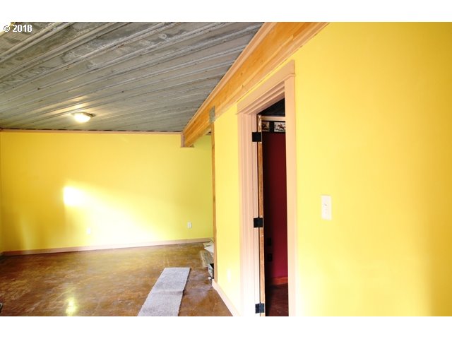 75818 Booth Kelly Camp Road Dorena, OR 97434 - Photo 18 of 31 Gallery Image 18