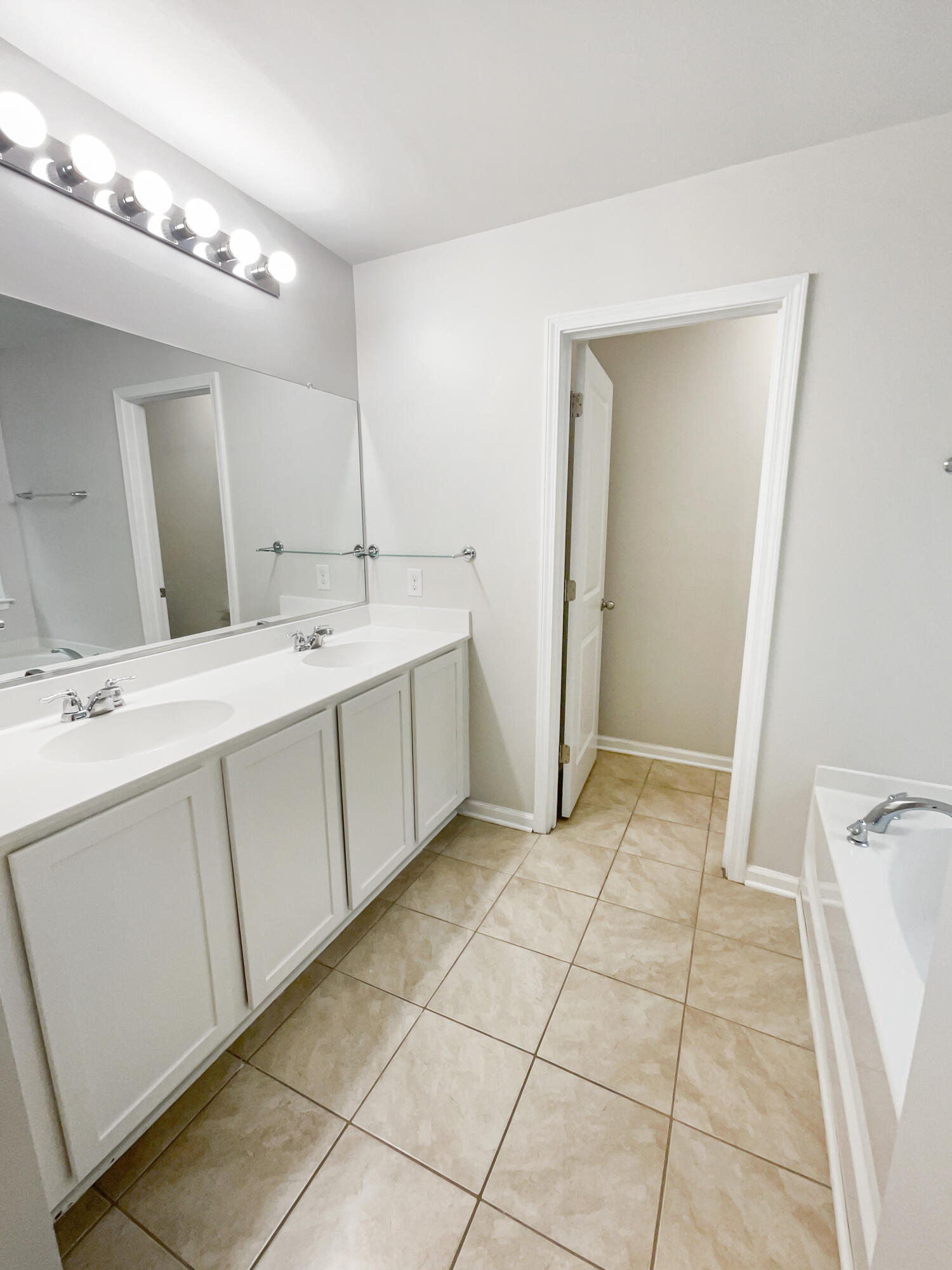 145 Hickory Ridge Way Summerville, SC 29483 - Photo 12 of 17 listing_11