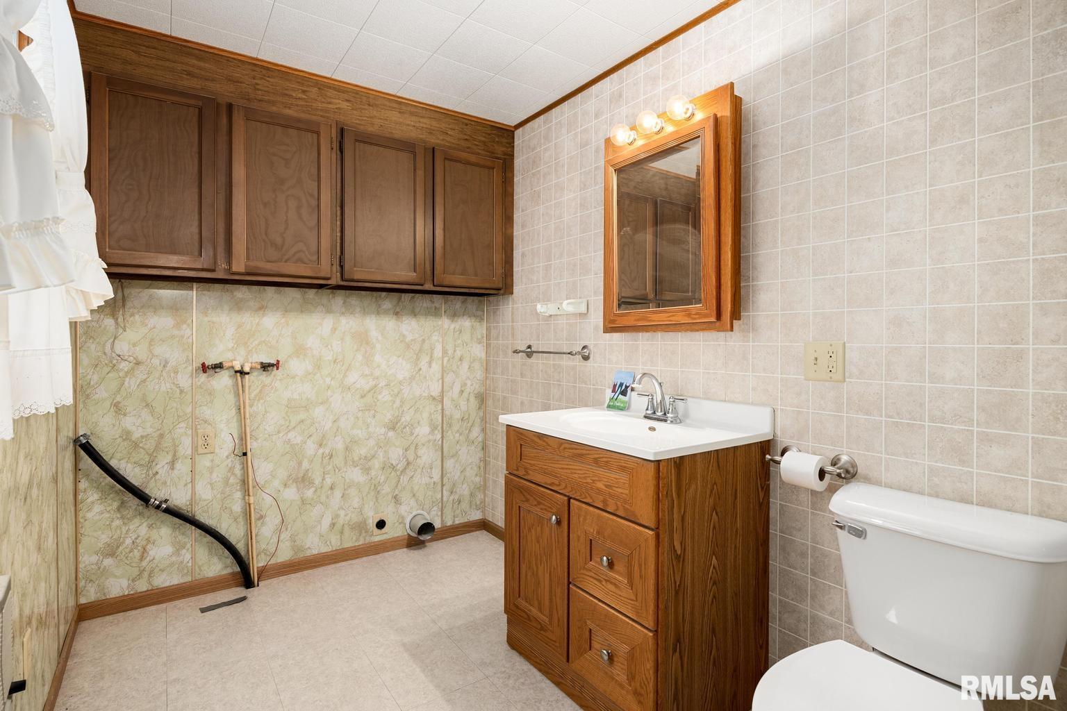 309 North Trivoli Road Trivoli, IL 61569 - Photo 13 of 27