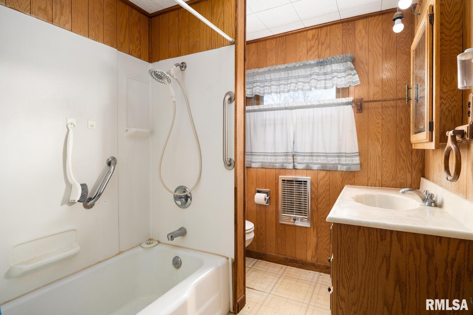 309 North Trivoli Road Trivoli, IL 61569 - Photo 18 of 27