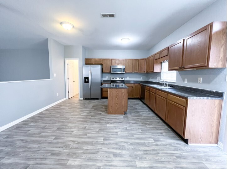 2705 Rothe Lane Indianapolis, IN 46229 - Photo 6 of 20 Gallery Image 6