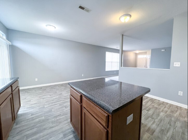 2705 Rothe Lane Indianapolis, IN 46229 - Photo 8 of 20 Gallery Image 8