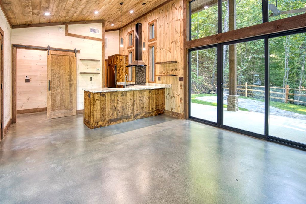 1241 Mountain Tops Road Blue Ridge, GA 30513 - Photo 20 of 31 Gallery Image 20