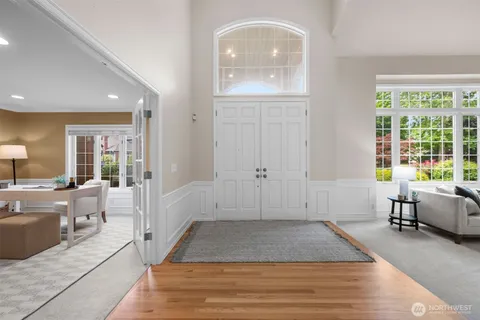 $1,750,000 | 320 210th Court Southeast, Sammamish, WA 98074
