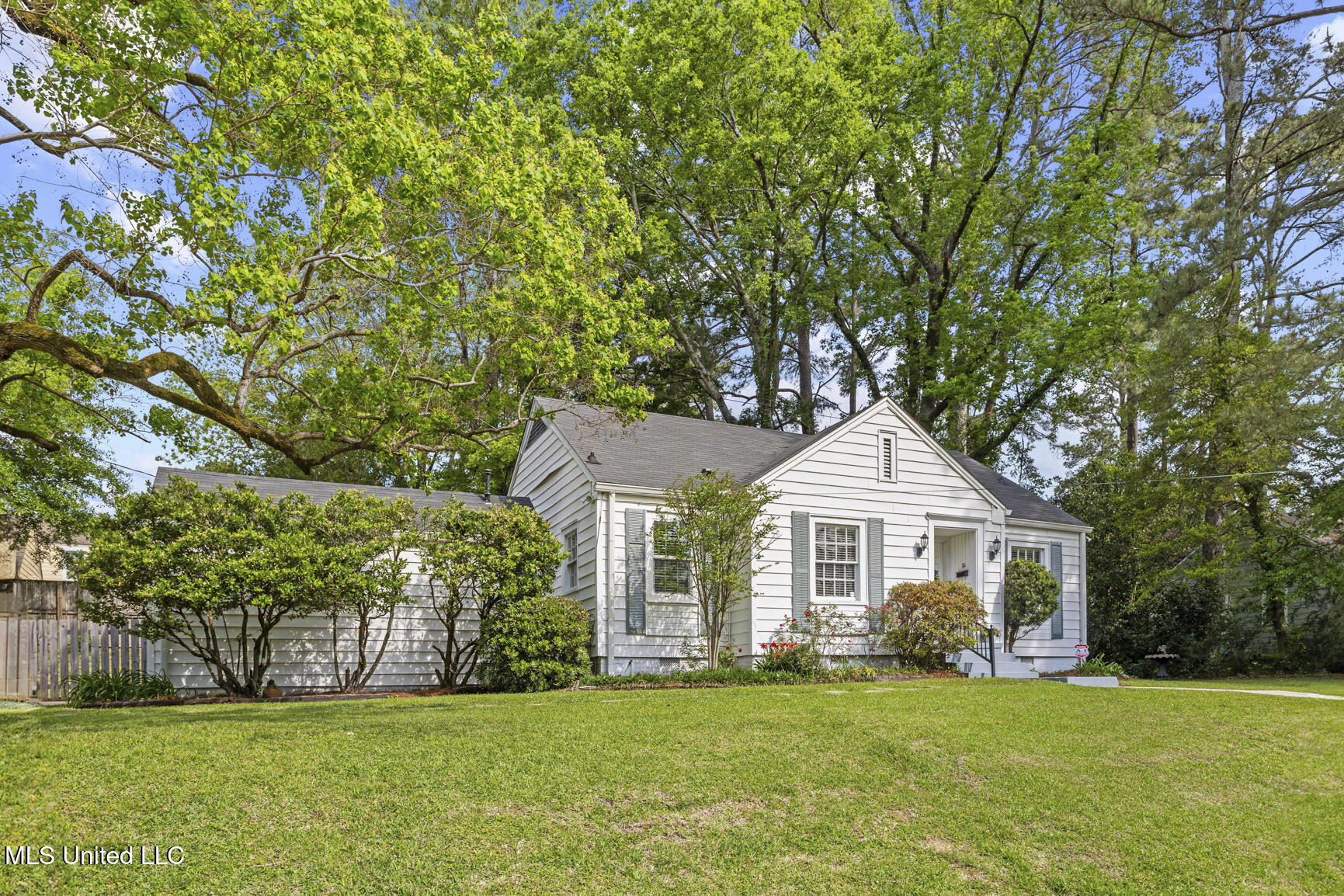 141 River Park Drive Jackson, MS 39202 - Photo 3 of 29 141 River Park-3