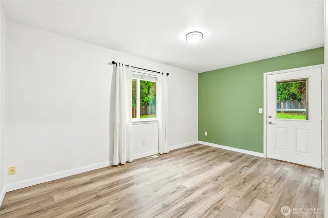 $509,950 | 18219 58th St Court East, Lake Tapps, WA 98391