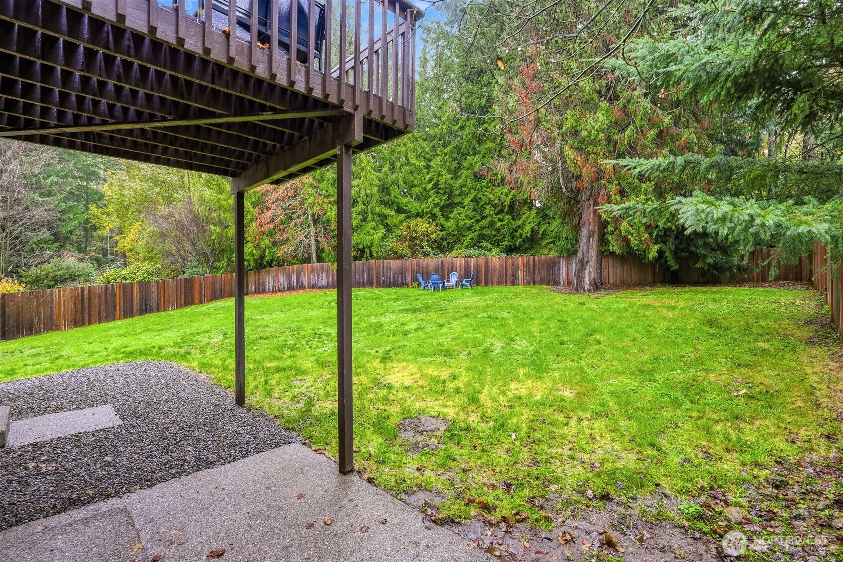 18219 58th St Court East Lake Tapps, WA 98391 - Photo 33 of 40 a view of a backyard with a garden