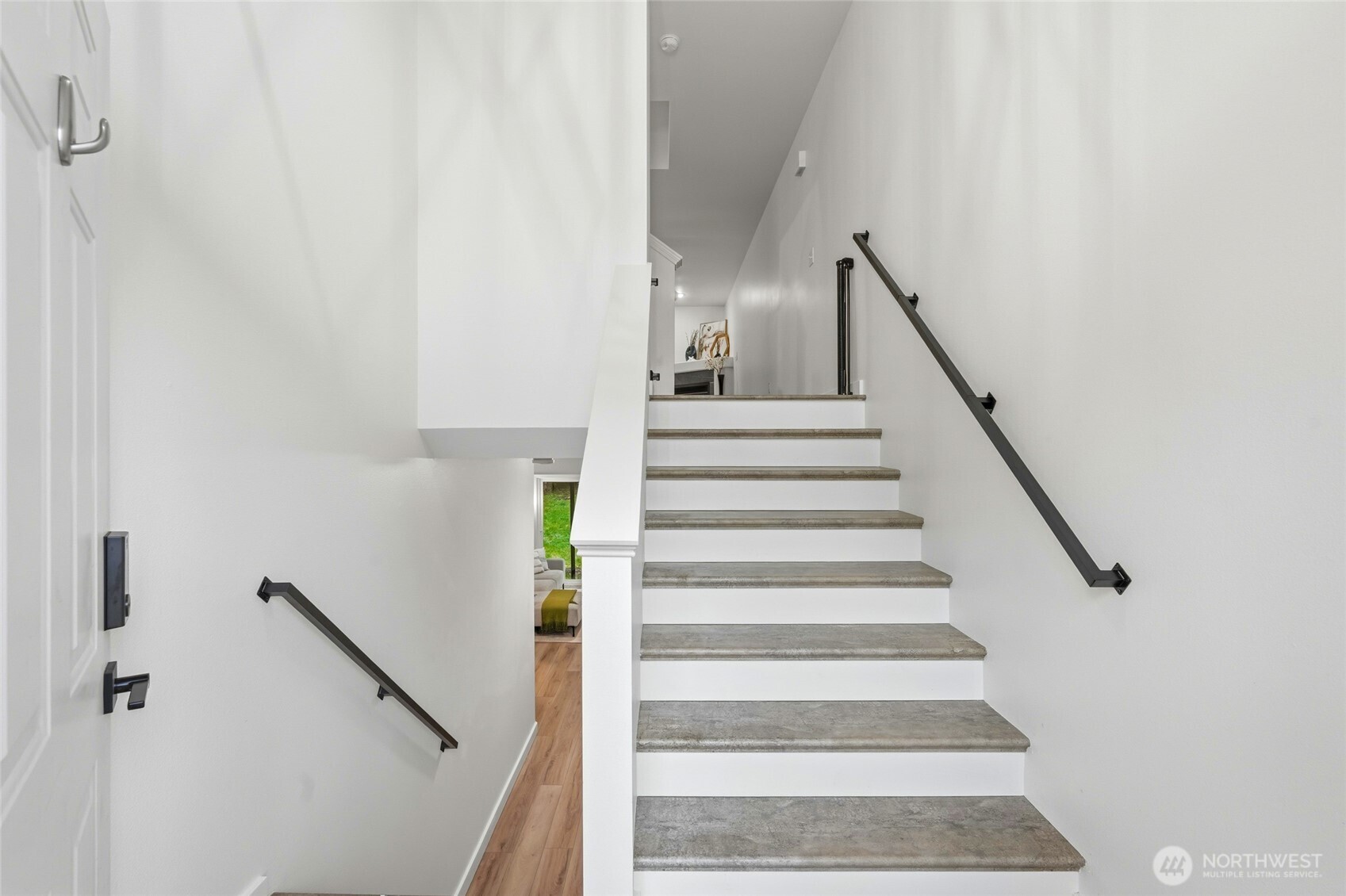 18219 58th St Court East Lake Tapps, WA 98391 - Photo 4 of 40 a view of entryway