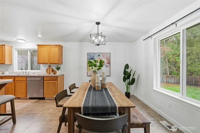 $509,950 | 18219 58th St Court East, Lake Tapps, WA 98391