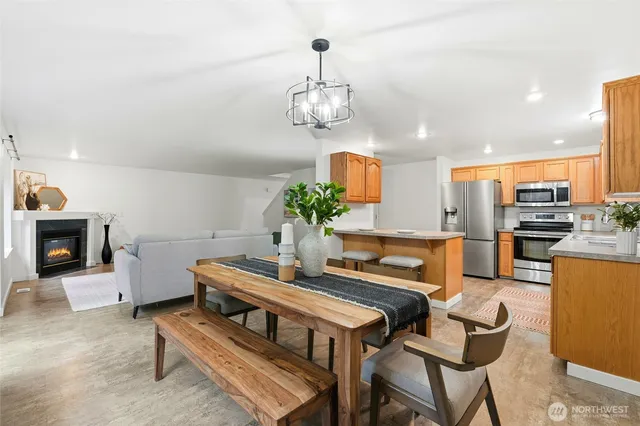 $509,950 | 18219 58th St Court East, Lake Tapps, WA 98391