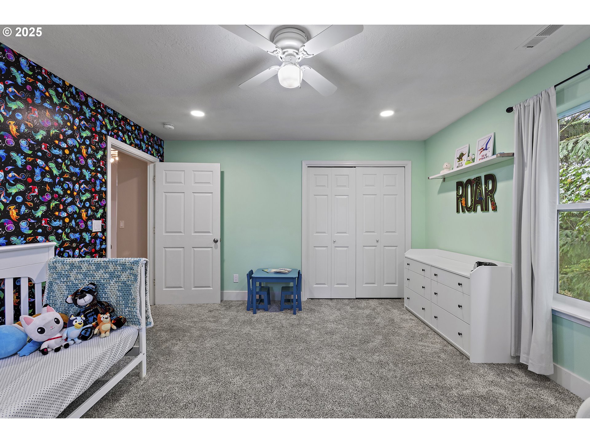 7771 St Charles Street Northeast Keizer, OR 97303 - Photo 35 of 42 a view of a livingroom with toys