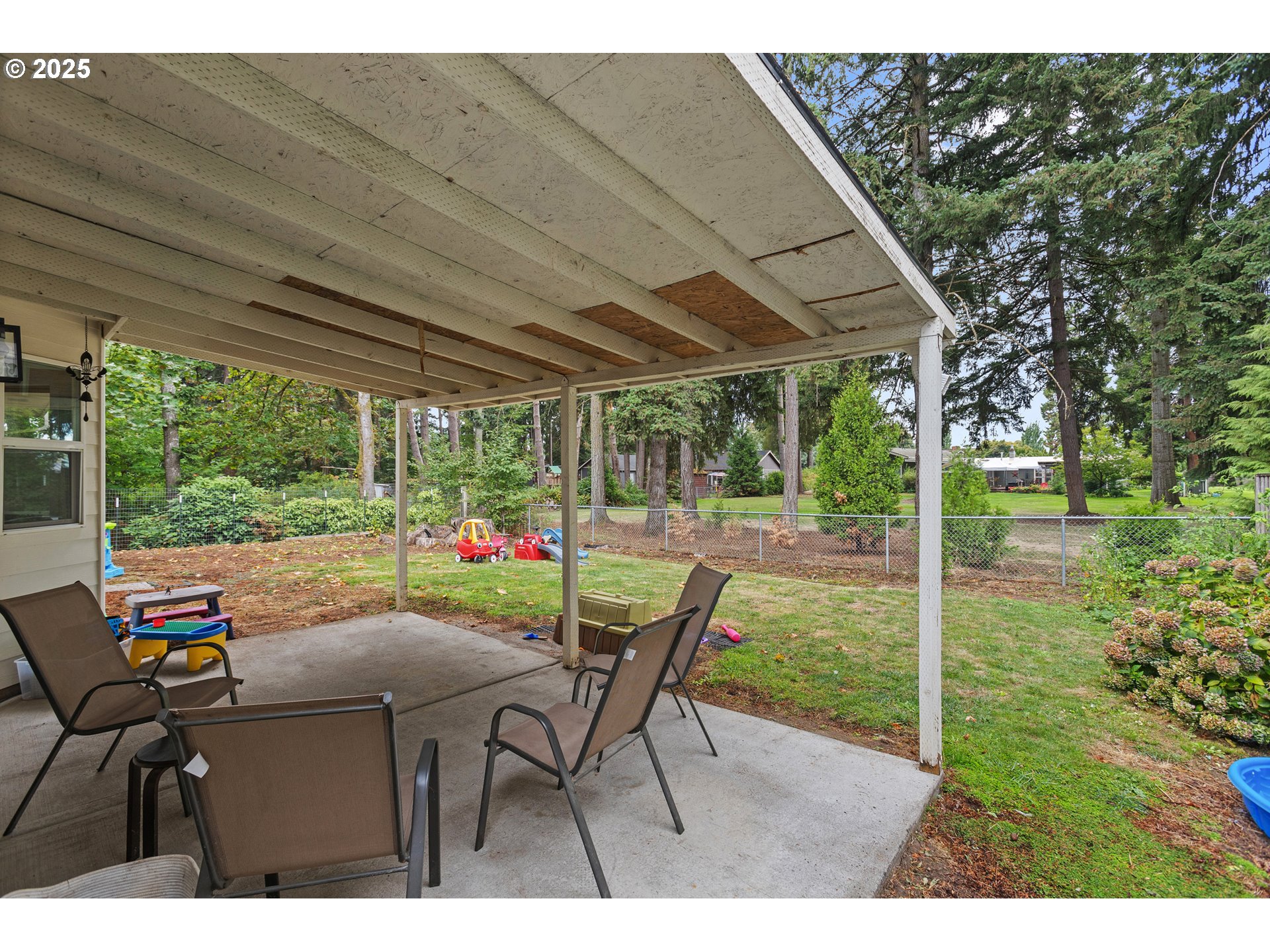 7771 St Charles Street Northeast Keizer, OR 97303 - Photo 38 of 42 a view of an outdoor sitting area