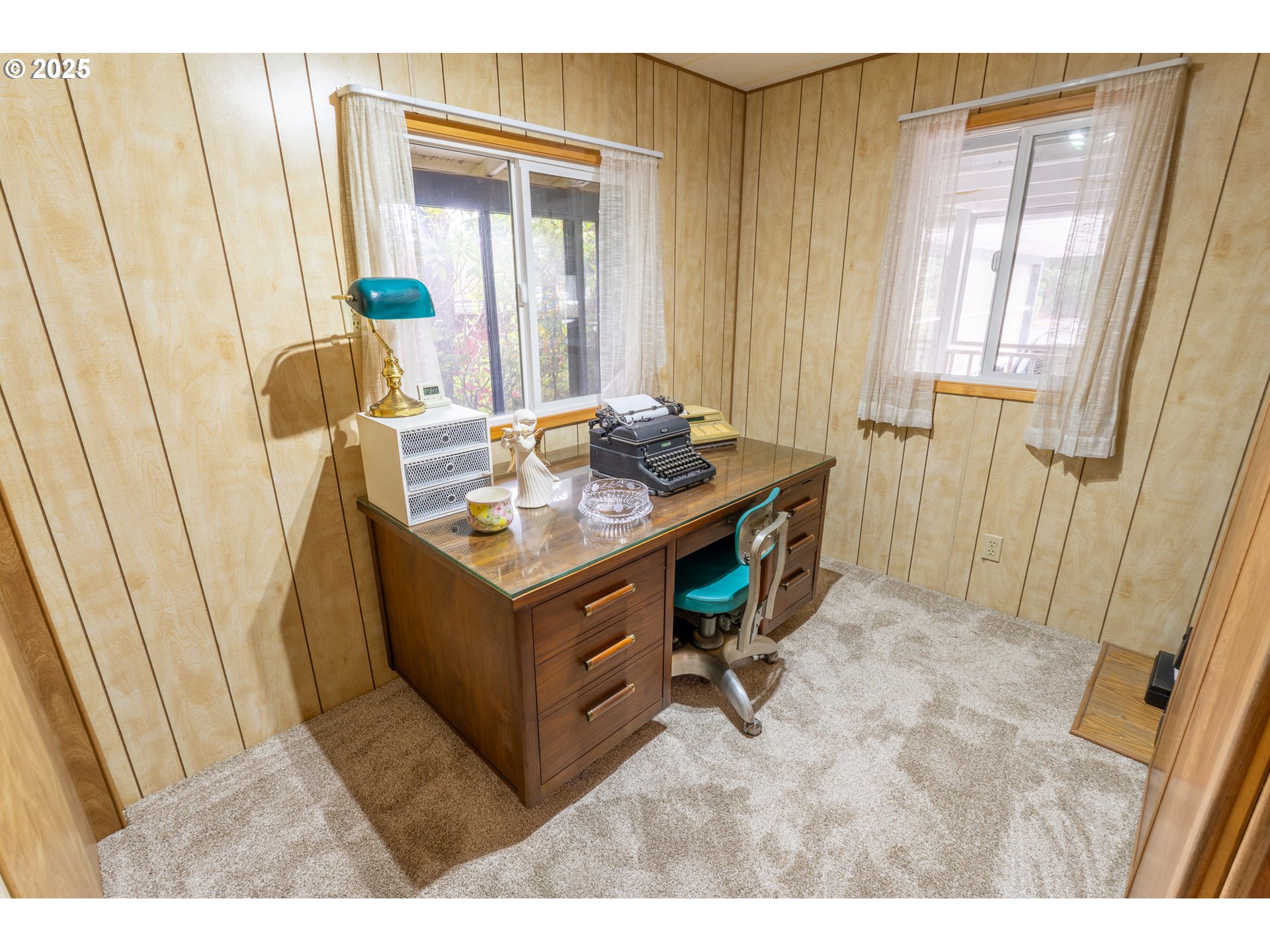 1600 Rhododendron Drive, Unit 207 Florence, OR 97439 - Photo 21 of 43 Bedroom