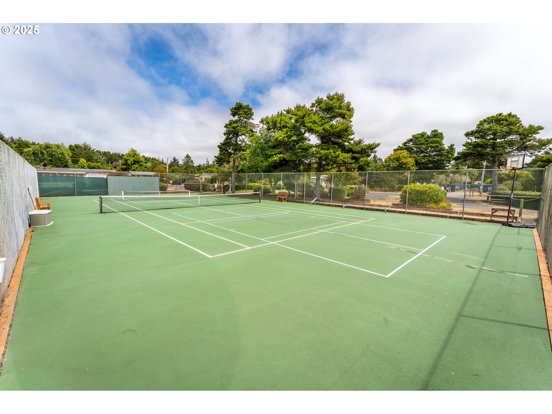 1600 Rhododendron Drive, Unit 207 Florence, OR 97439 - Photo 43 of 43 Community Tennis