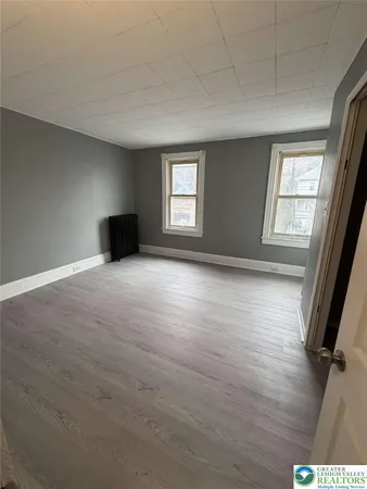 $1,300 | 25 South Delaware Avenue, Minersville, PA 17954