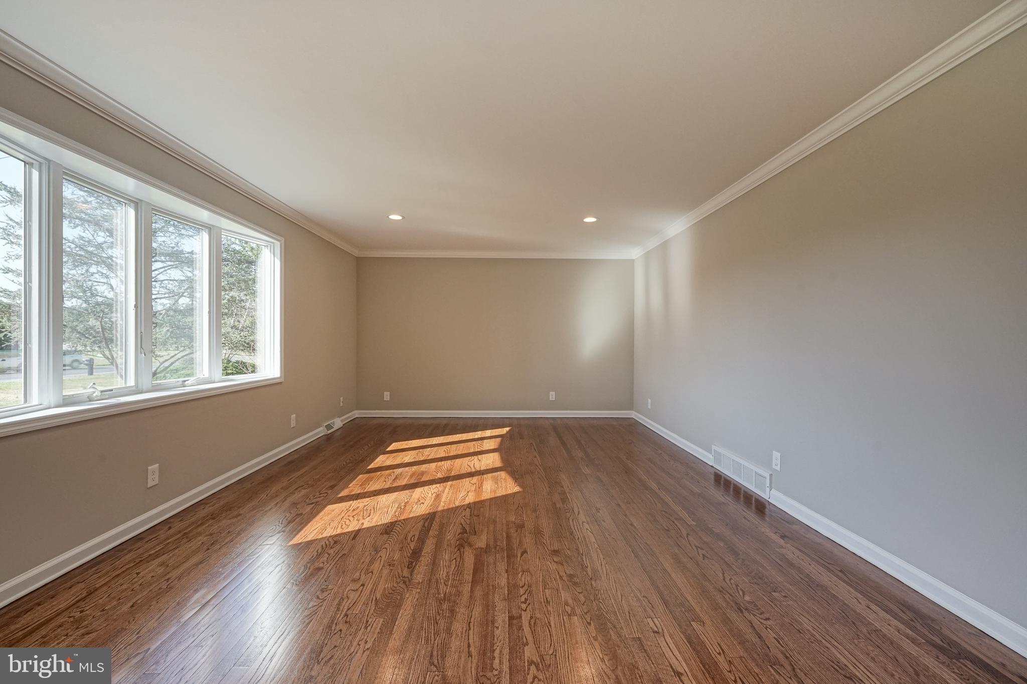 415 Chapel Heights Road Sewell, NJ 08080 - Photo 3 of 43 Gallery Image 3