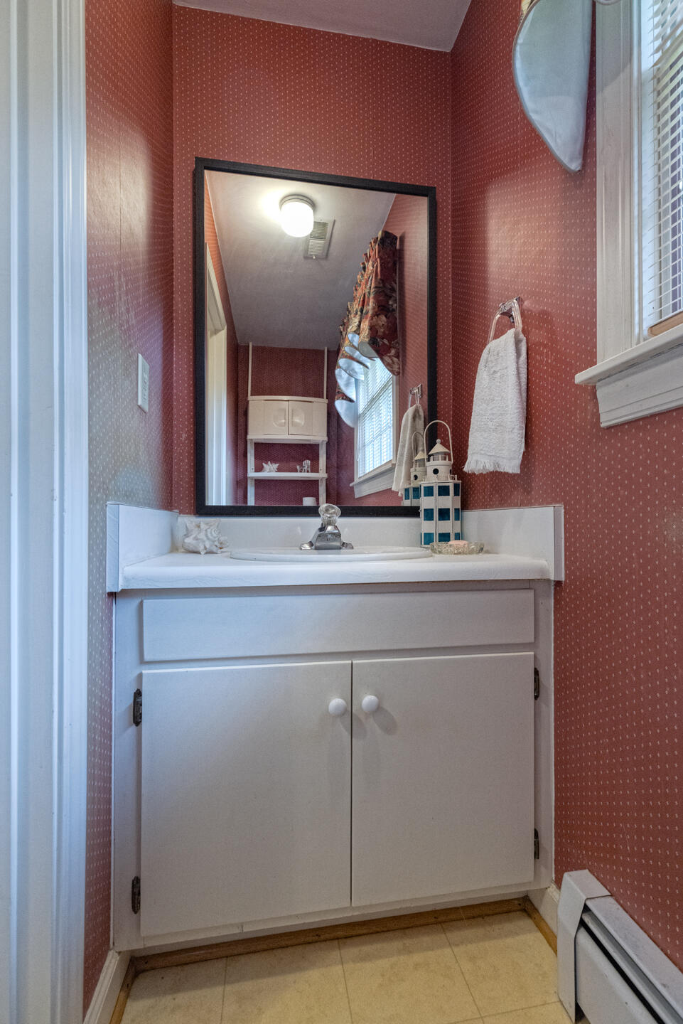 1615 Deyerle Road Southwest Roanoke, VA 24018 - Photo 14 of 43 14