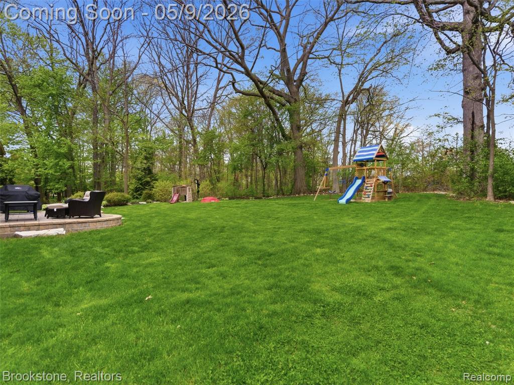 722 Lake Ridge Road Rochester, MI 48307 - Photo 37 of 48