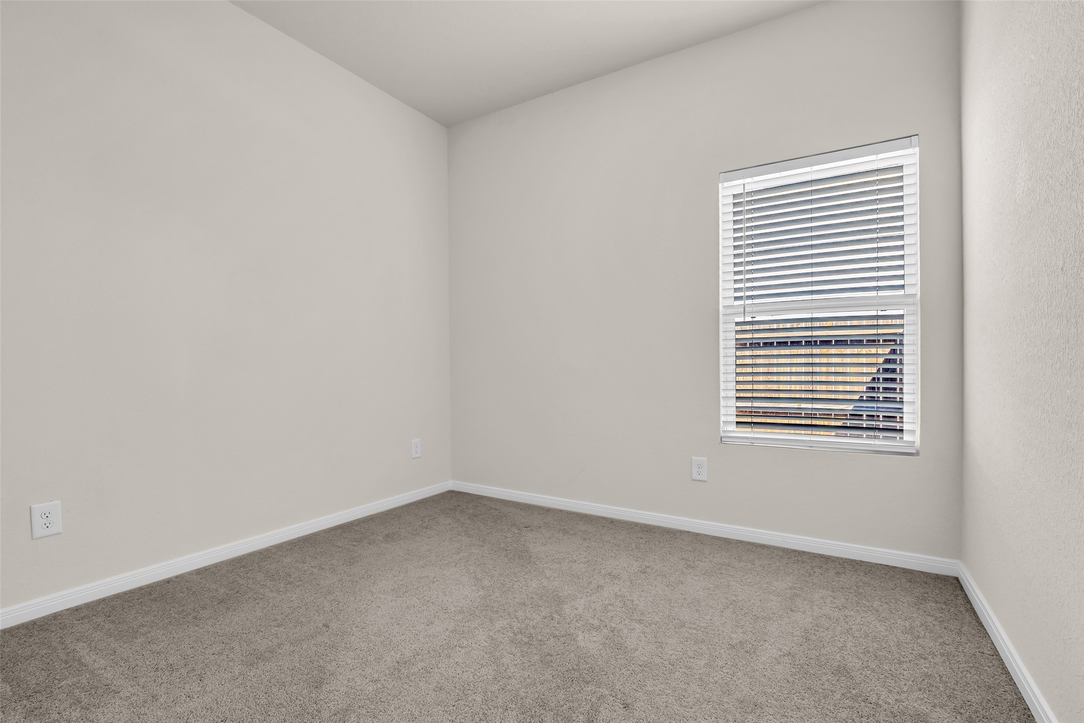 2511 17th Street Hempstead, TX 77445 - Photo 16 of 23 an empty room with a window