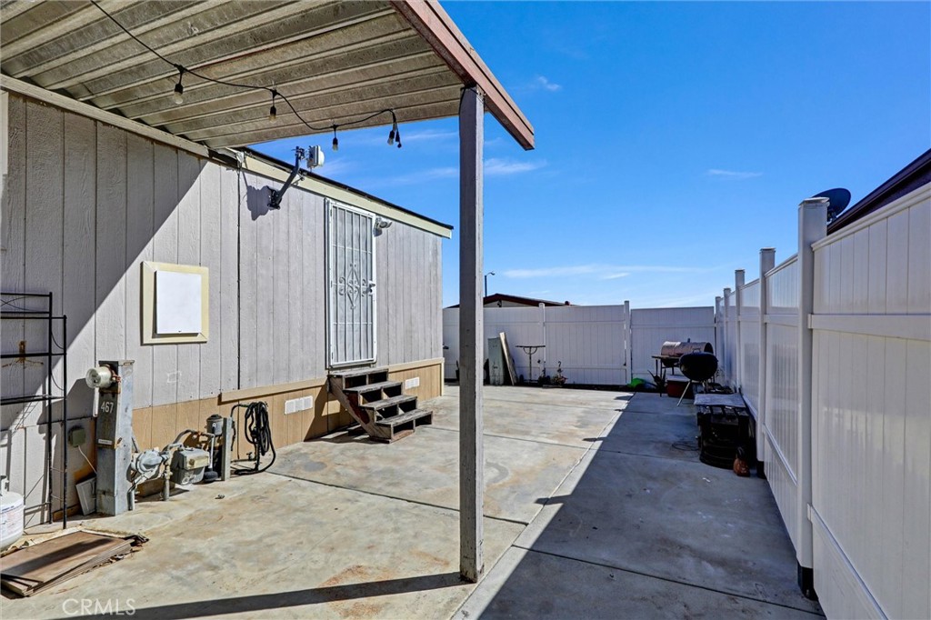 19009 South Laurel Park Road Compton, CA 90220 - Photo 22 of 30 Gallery Image 22