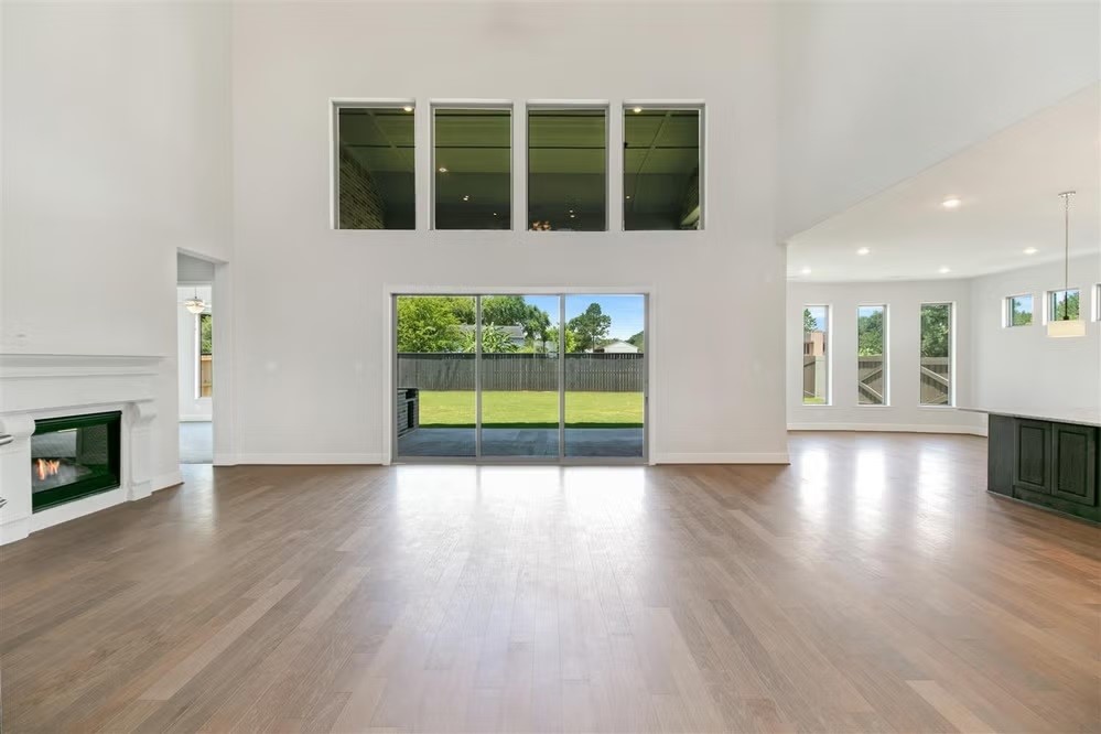 6414 Seville Street Manvel, TX 77578 - Photo 3 of 9 a view of an entryway with wooden floor