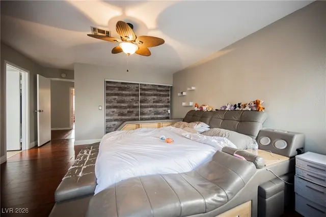 $450,000 | 8932 Beach Front Drive, Las Vegas, NV 89117