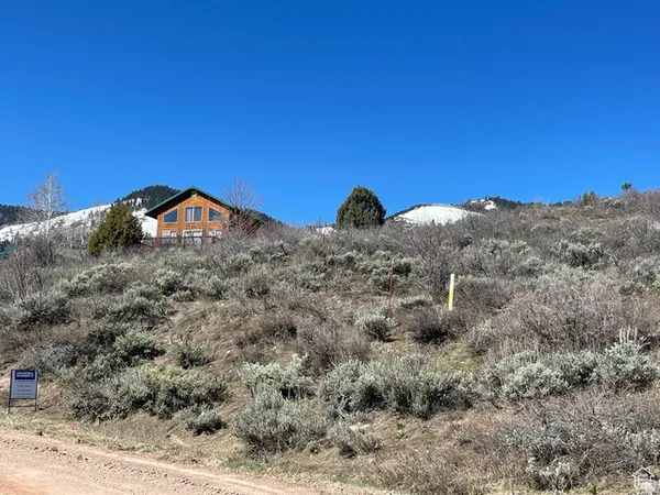 $79,900 | 203 Comanche Drive, Unit 230, Fish Haven, ID 83287