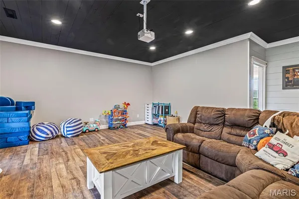 $750,000 | 13774 Mammoth Road, De Soto, MO 63020