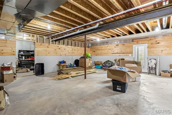 $750,000 | 13774 Mammoth Road, De Soto, MO 63020