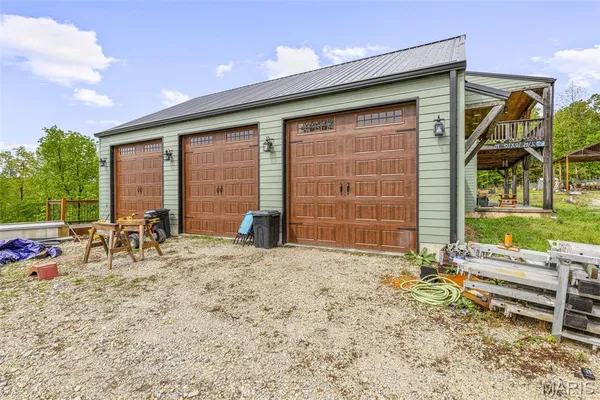 $750,000 | 13774 Mammoth Road, De Soto, MO 63020