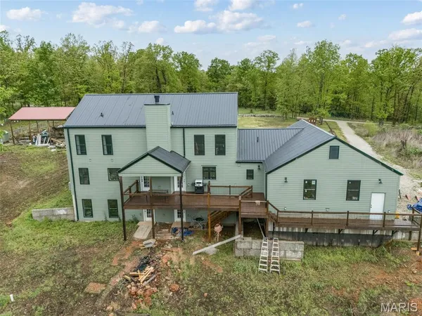$750,000 | 13774 Mammoth Road, De Soto, MO 63020