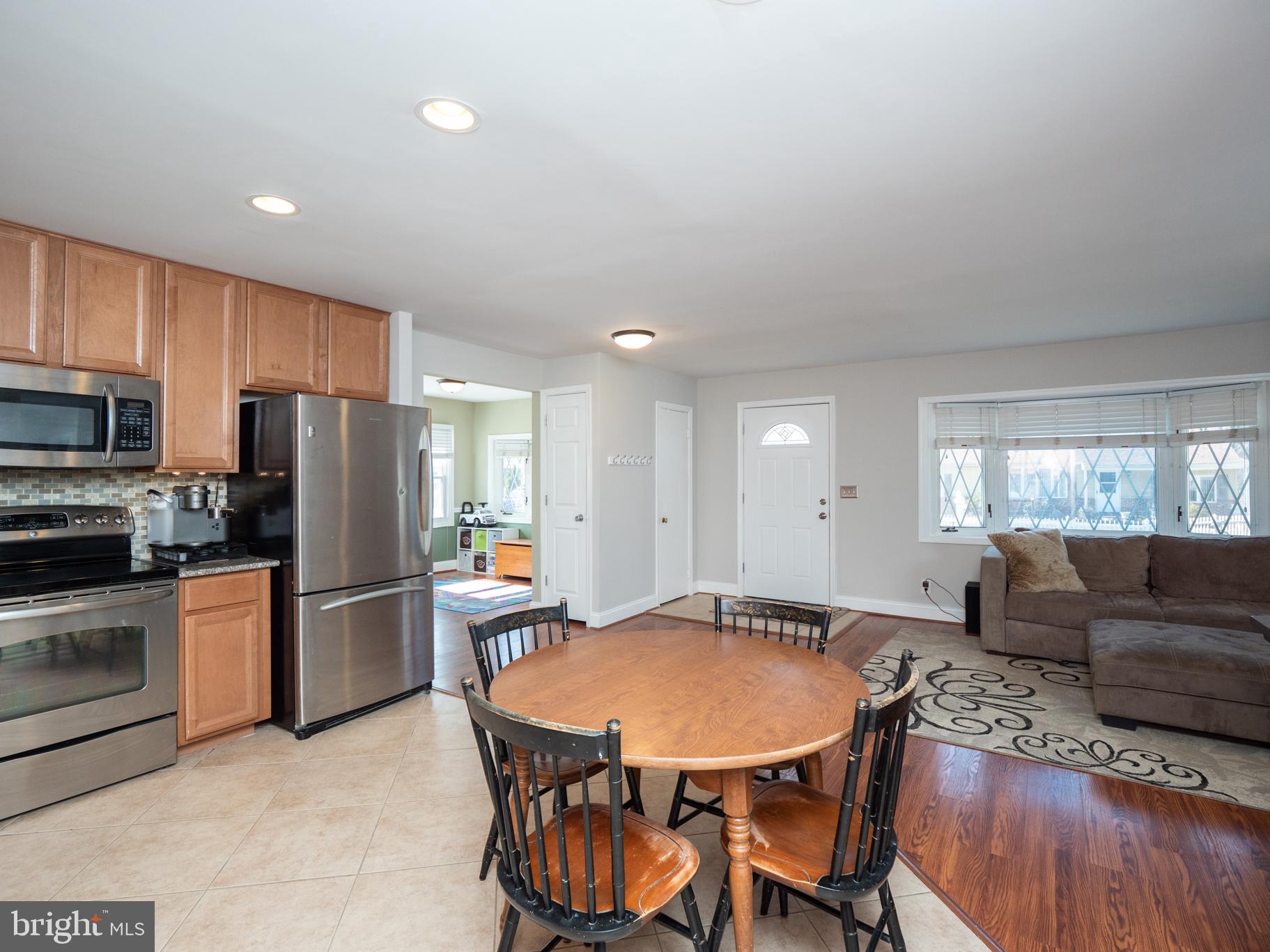 8389 Lockwood Road Pasadena, MD 21122 - Photo 14 of 32 Gallery Image 14