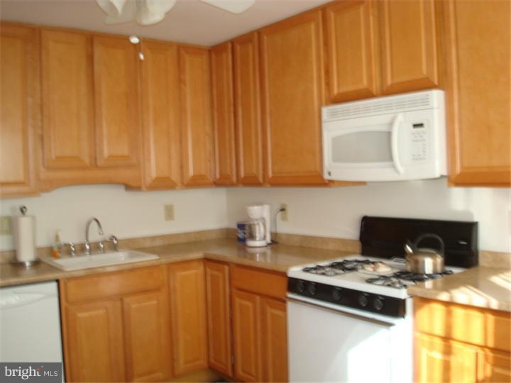 1442 Watson Road Sharon Hill, PA 19079 - Photo 4 of 18 Kitchen