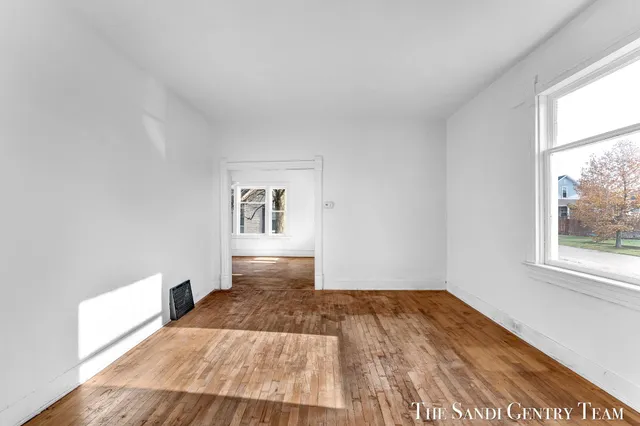 $369,900 | 317 Elliott Avenue, Grand Haven, MI 49417