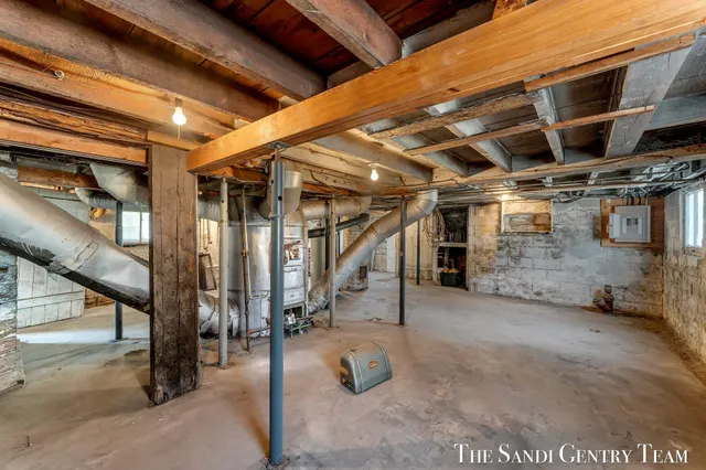 $369,900 | 317 Elliott Avenue, Grand Haven, MI 49417