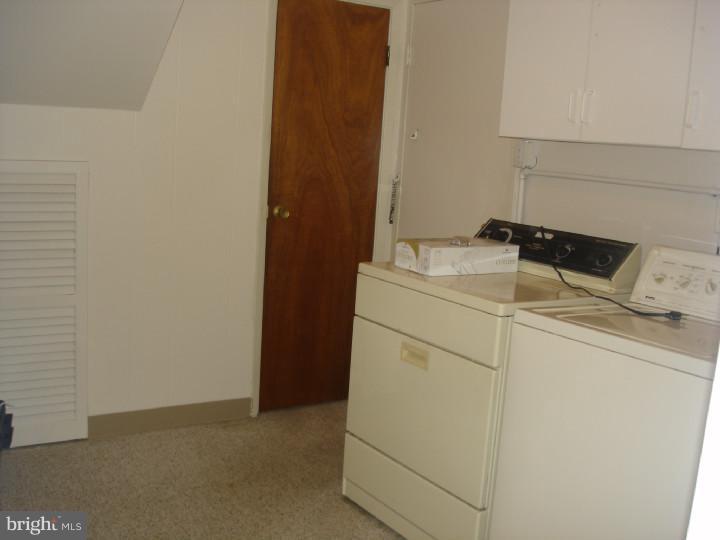 3439 Brookview Road Philadelphia, PA 19154 - Photo 14 of 23 Gallery Image 14