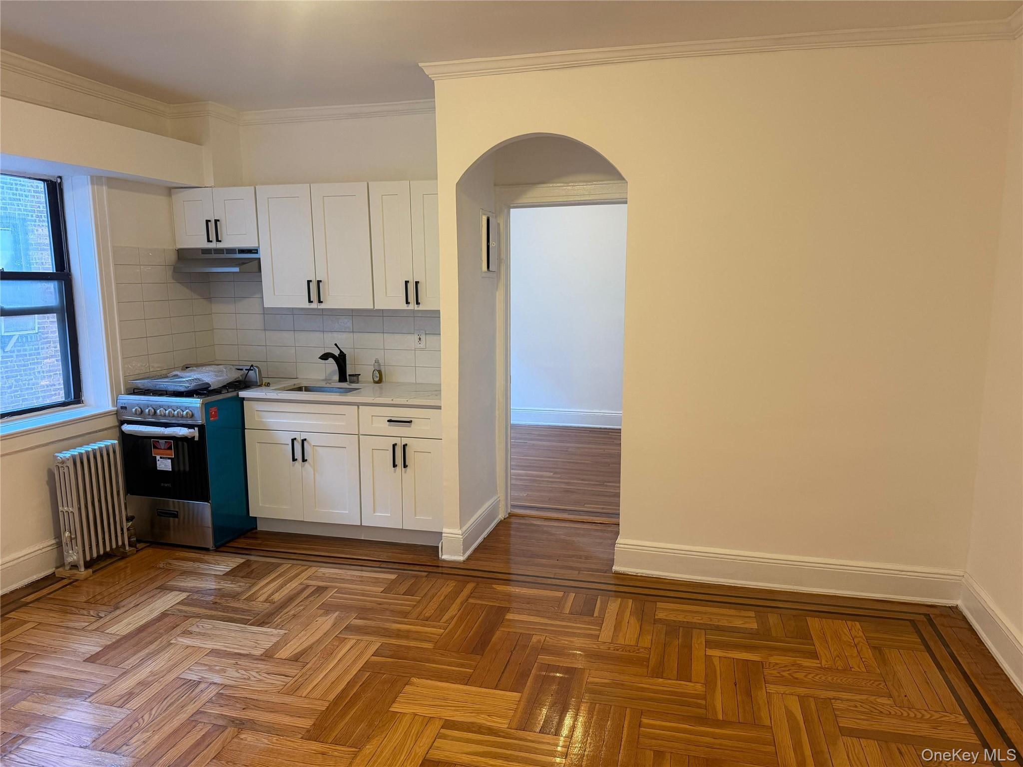 61-40 Saunders Street, Unit D24 Queens, NY 11374 - Photo 2 of 22