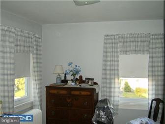 32 Sycamore Road Havertown, PA 19083 - Photo 9 of 12 Bedroom 3