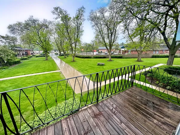 $159,000 | 2431 East Brandenberry Court, Unit 2O, Arlington Heights, IL 60004