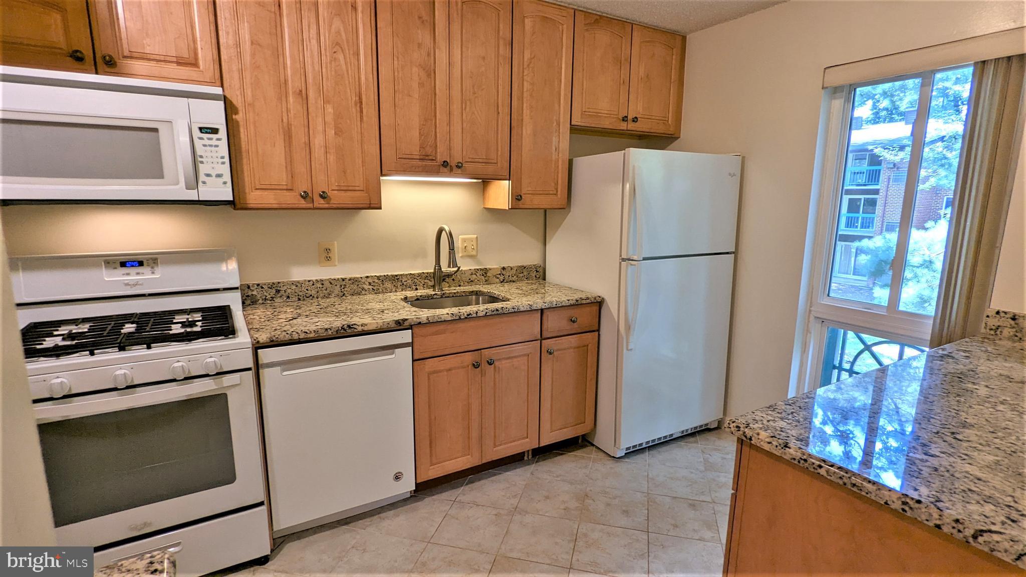 11808 Breton Court, Unit 21B Reston, VA 20191 - Photo 20 of 43