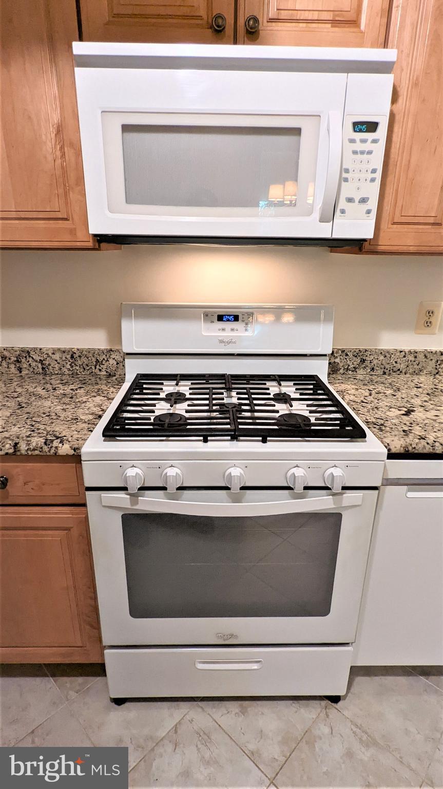11808 Breton Court, Unit 21B Reston, VA 20191 - Photo 21 of 43