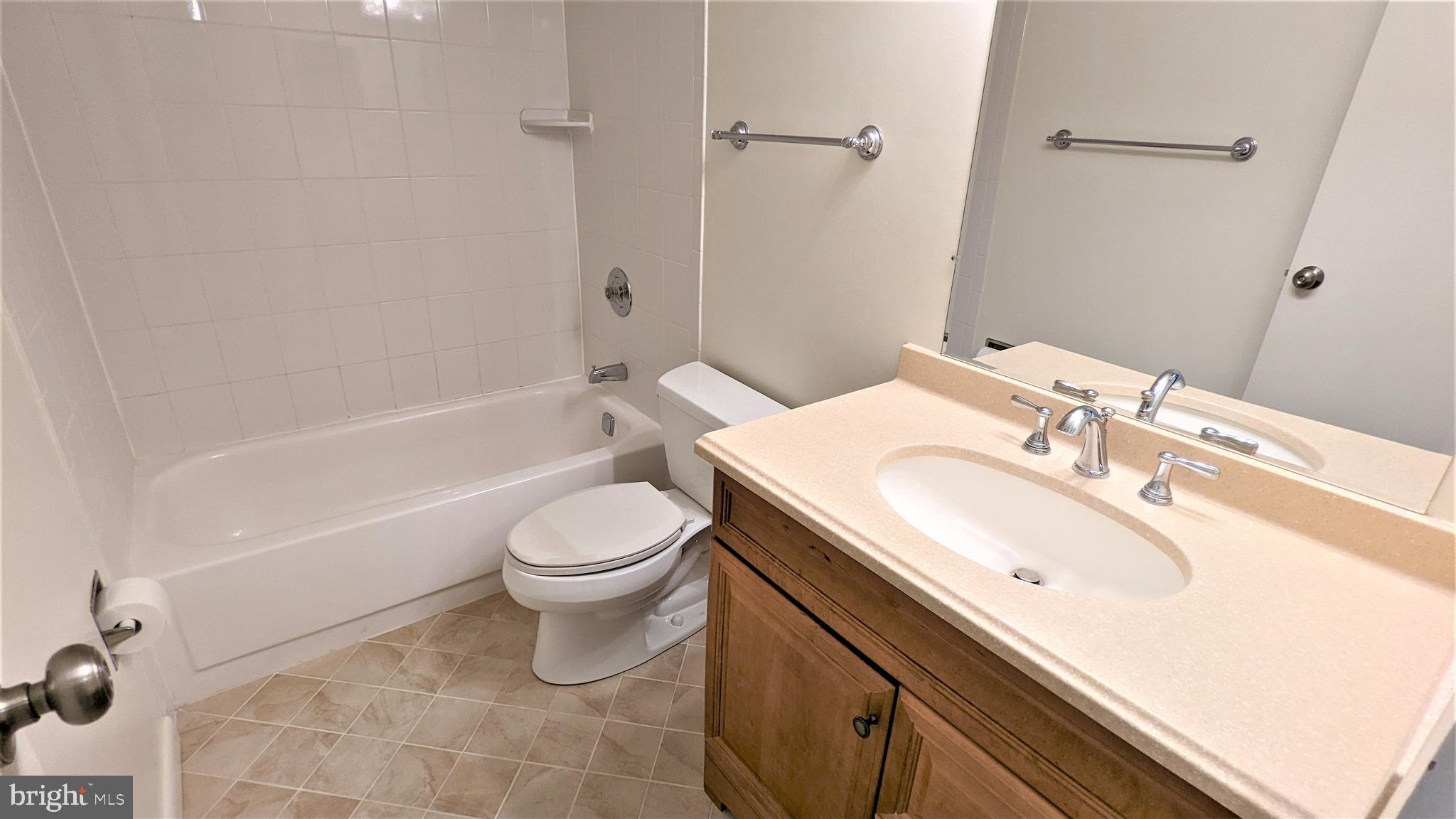 11808 Breton Court, Unit 21B Reston, VA 20191 - Photo 28 of 43