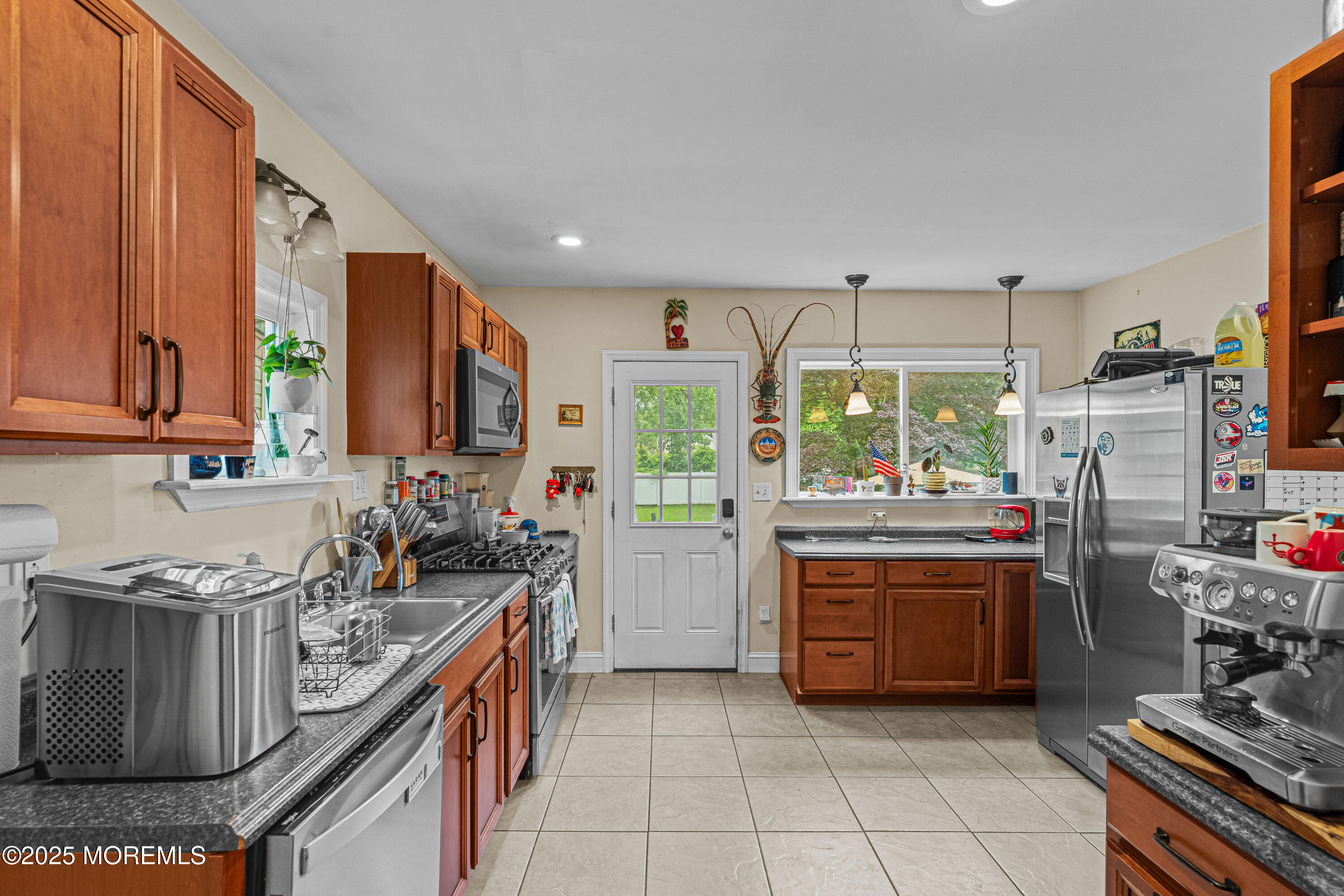 14 Elizabeth Street Keyport, NJ 07735 - Photo 11 of 46 14 Elizabeth Interiors (1 of 23)