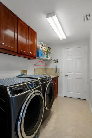 $1,130,000 | 15630 North Himes Avenue, Tampa, FL 33618