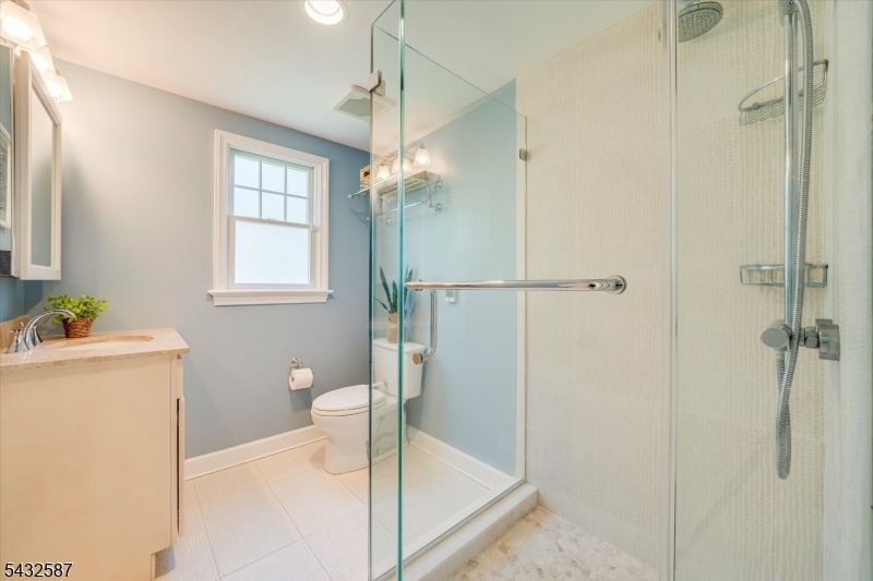 22 Essex Road Chatham, NJ 07928 - Photo 16 of 21