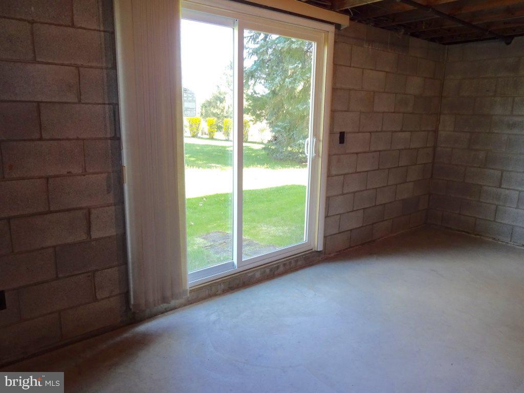 9 Logan Heights Road York, PA 17403 - Photo 32 of 35 Gallery Image 32
